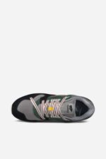 Karhu NZ Jet Black/Hot Sauce Synchron Classic - Image 2