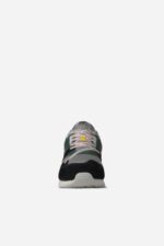Karhu NZ Jet Black/Hot Sauce Synchron Classic - Image 3